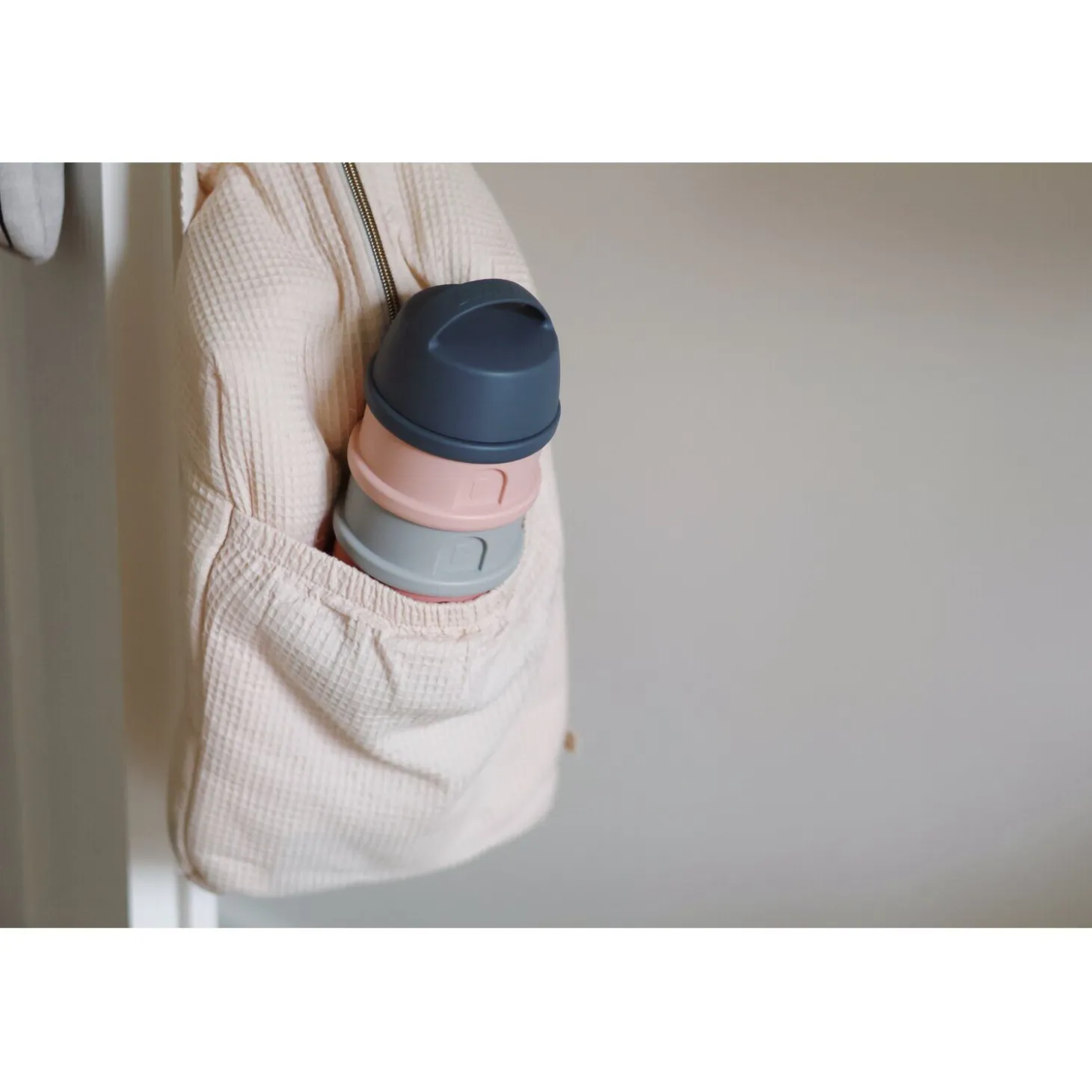Boîte doseuse de lait 4 compartiments empilables Gris/Rose